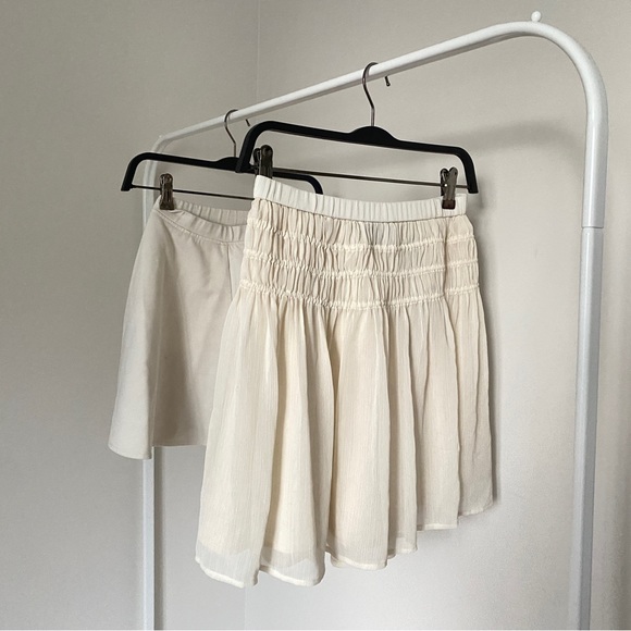(SET) 2 off white skirts - Picture 2 of 6